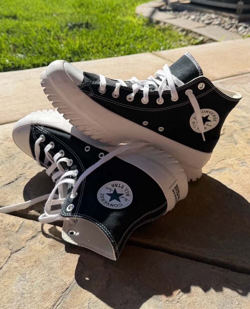 Converse Chuck Taylor All Star 2.0 High Top Black/White Size 10.5 M, 12.5 W